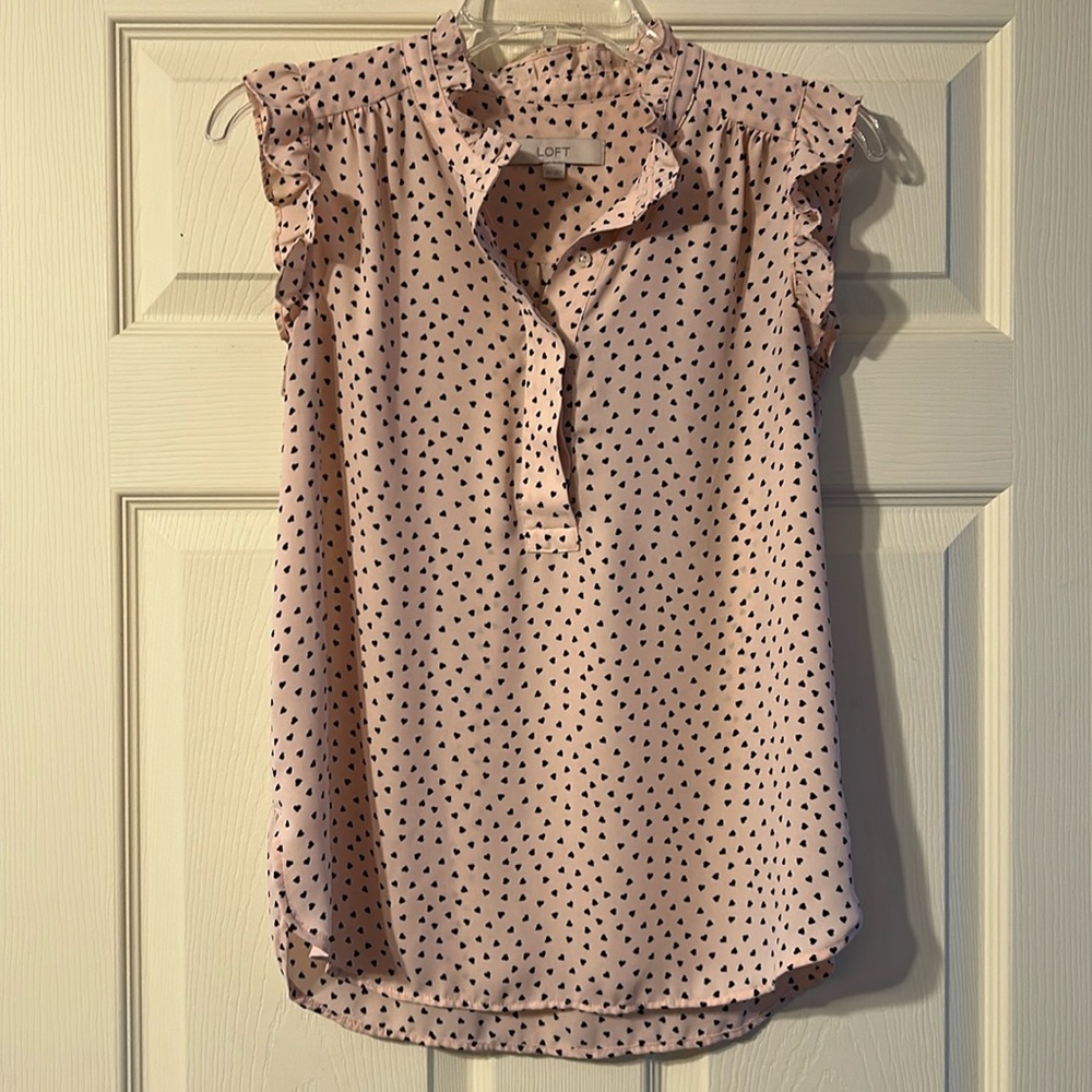 LOFT XS Heart Ruffle Henley Shell Sleeveless Top Light Pink